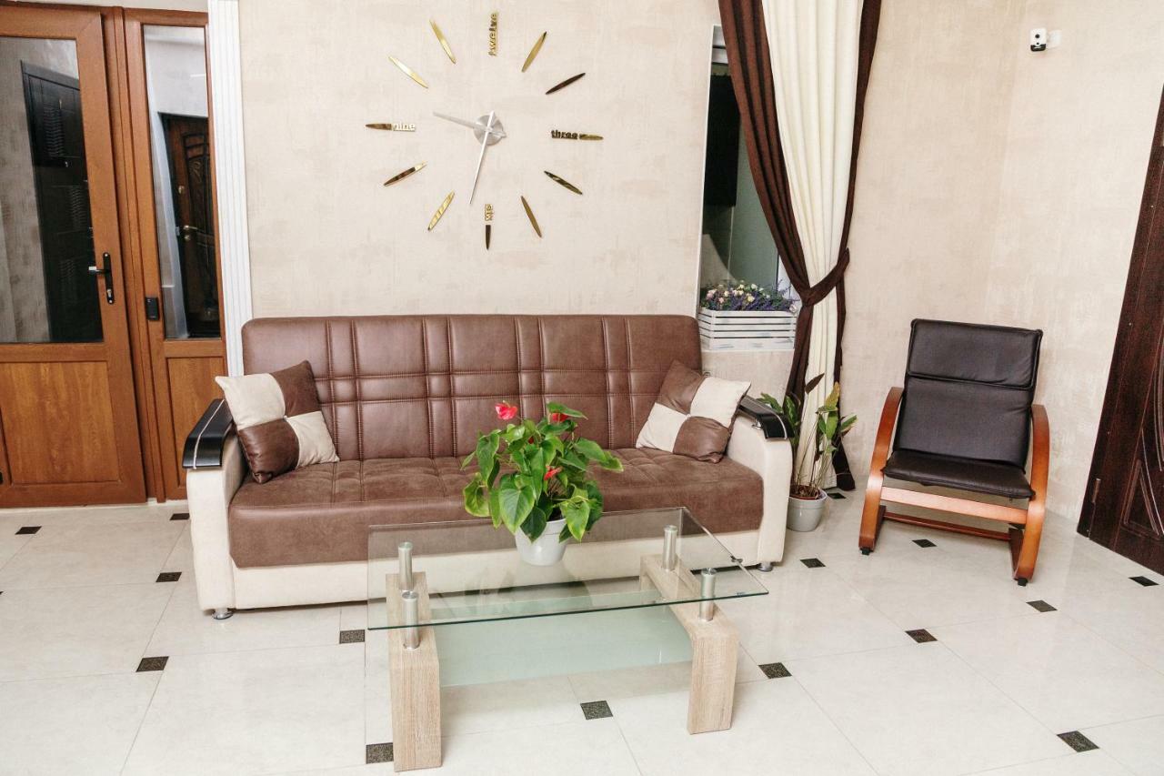 Mini Otel Cozy Patio Odessa Extérieur photo